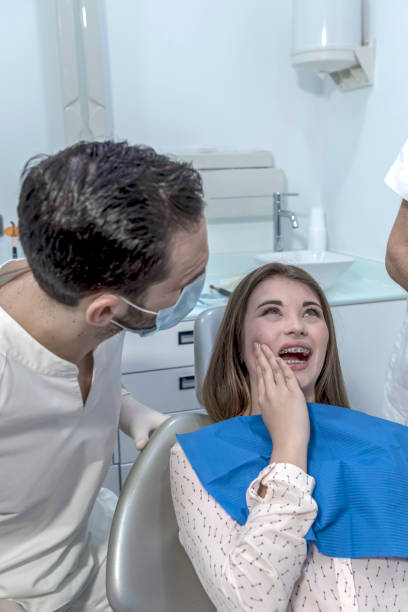 Best Urgent Tooth Repair  in Maywood, IL